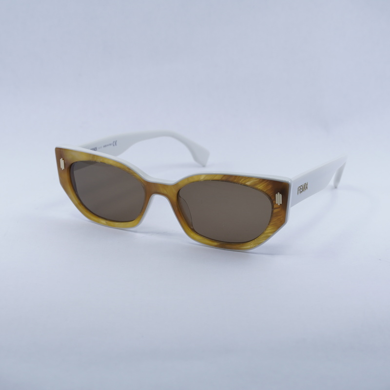 Fendi FE40018I Cat Eye Sunglasses