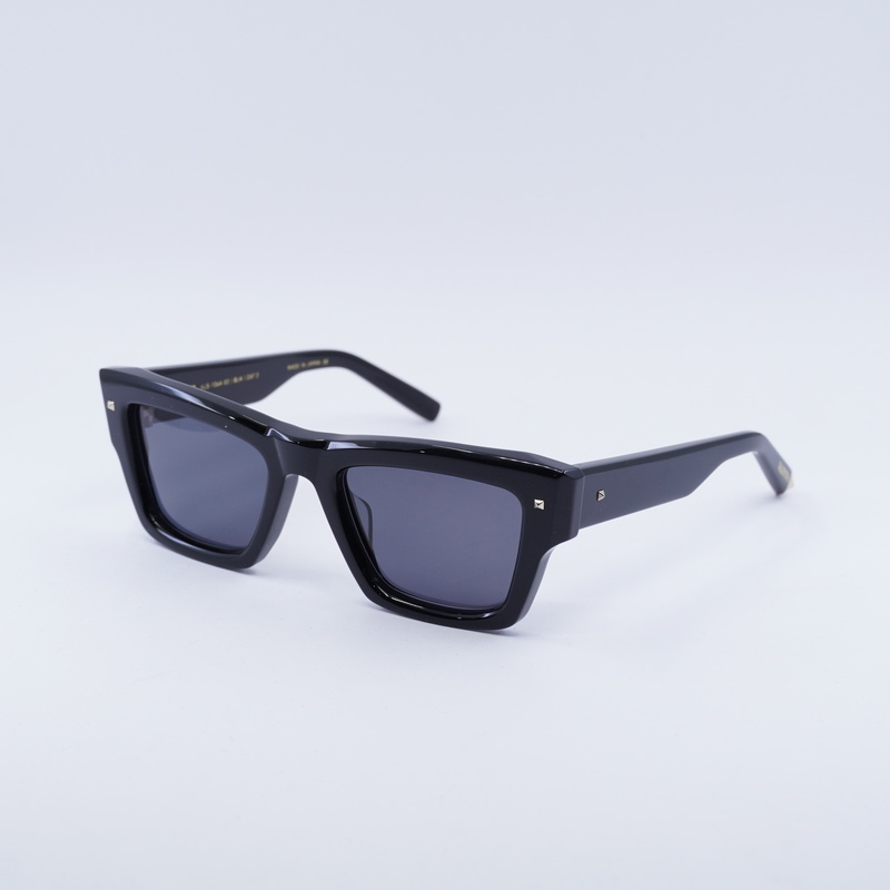 Valentino VLS-106 Square Sunglasses