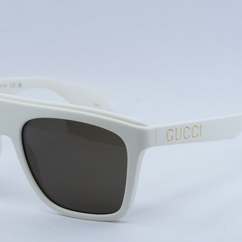 Gucci GG1570S Square Sunglasses