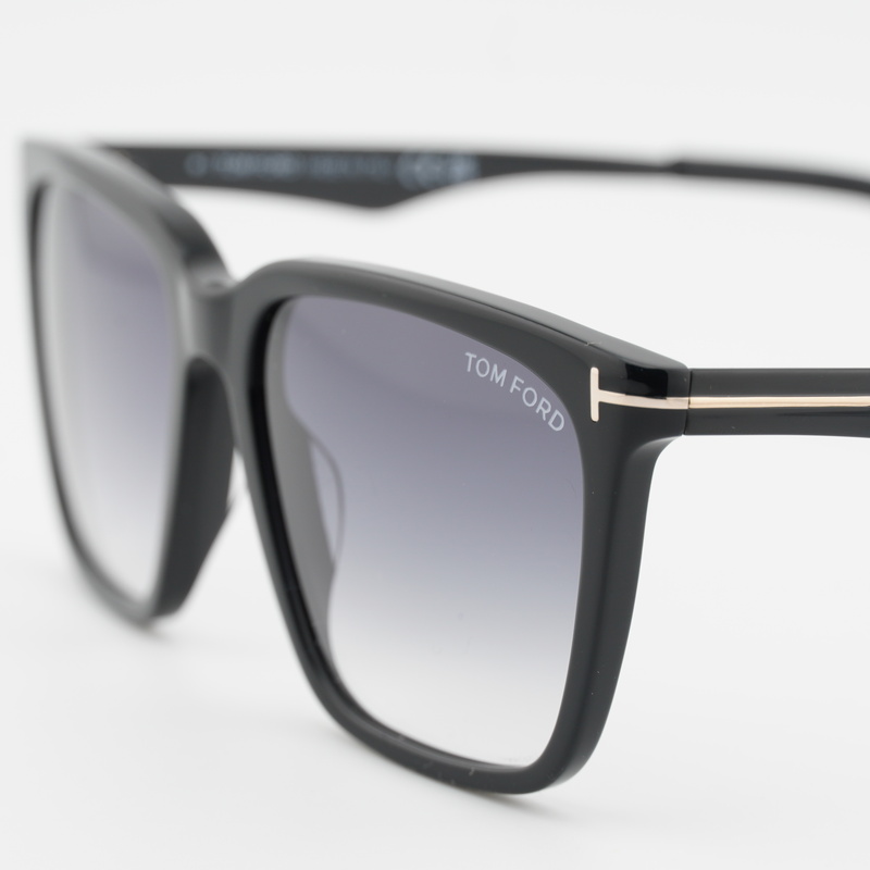 Tom Ford FT0862 Square Sunglasses