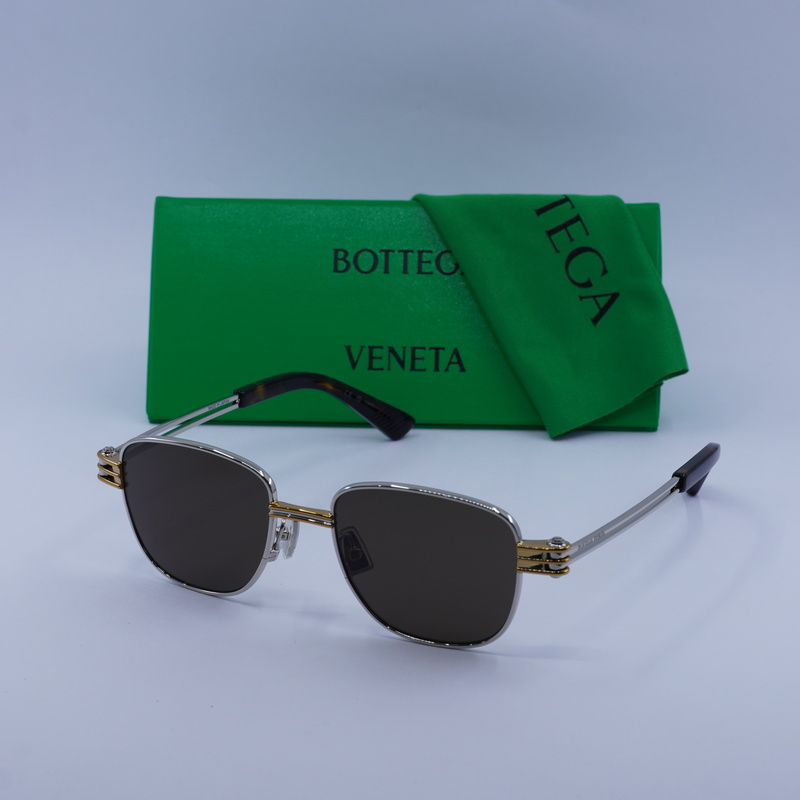 Bottega Veneta BV1380S Square Sunglasses