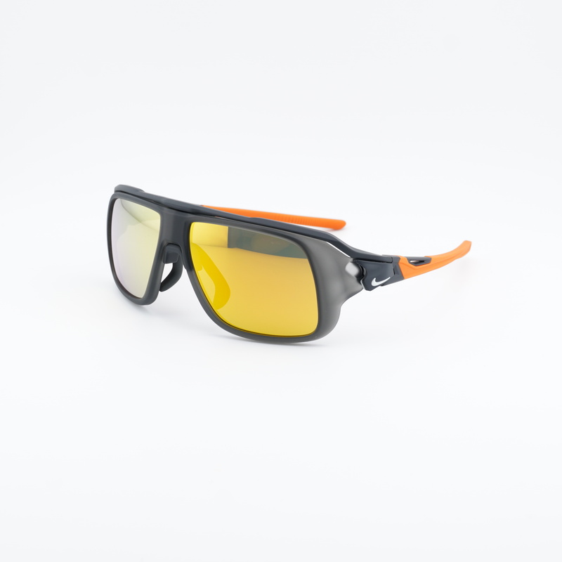 Nike FLYFREESOAREV24001 Square Sunglasses
