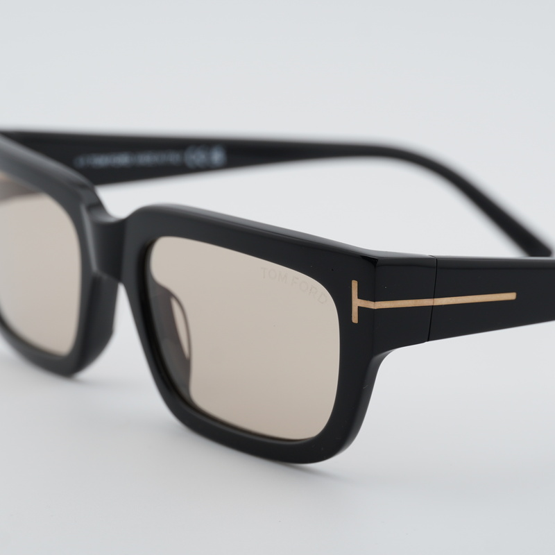 Tom Ford FT1075 Rectangle Sunglasses