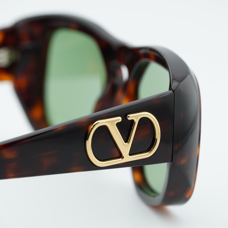Valentino VLS-179 Square Sunglasses