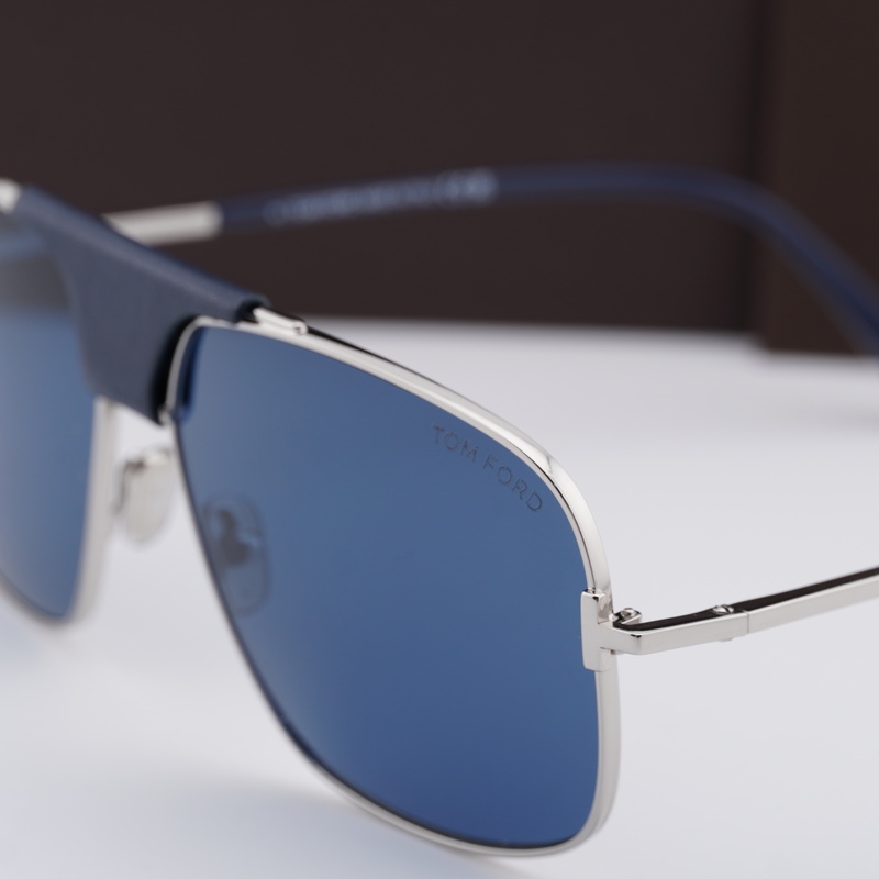 Tom Ford FT1096 Aviator Sunglasses