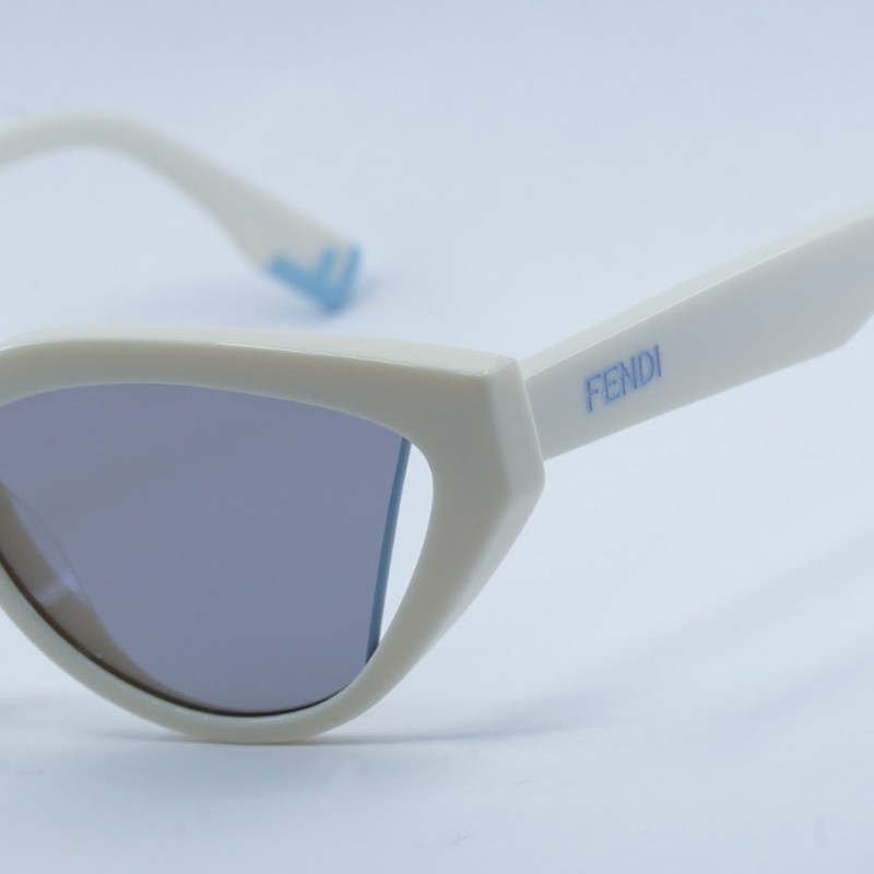 Fendi FE40009I Cat Eye Sunglasses