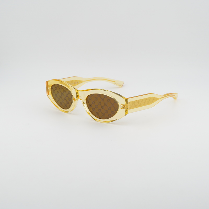 Gucci GG2065S Cat Eye Sunglasses