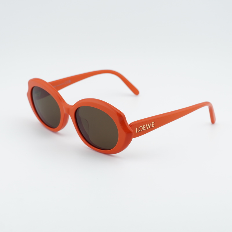 Loewe LW40147F Square Sunglasses