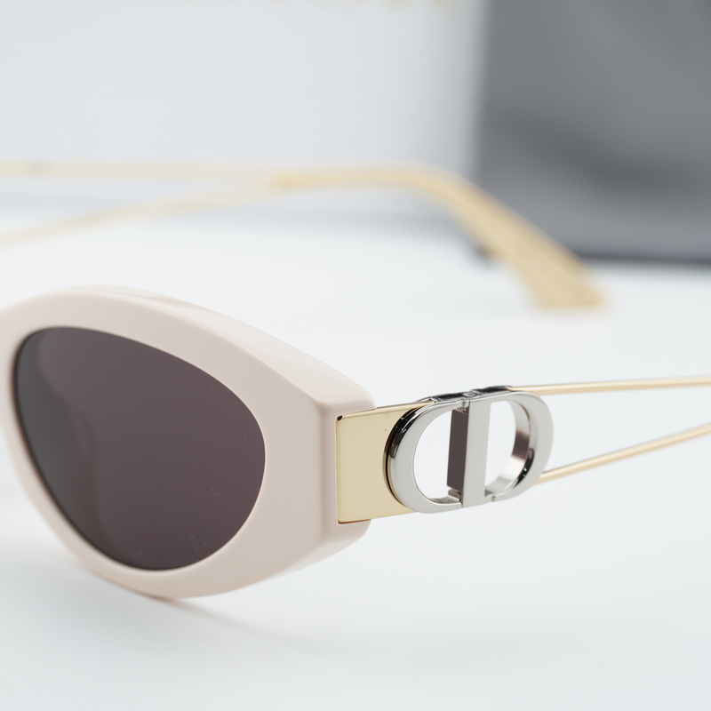 Dior 30MONTAIGNEB6F Cat Eye Sunglasses