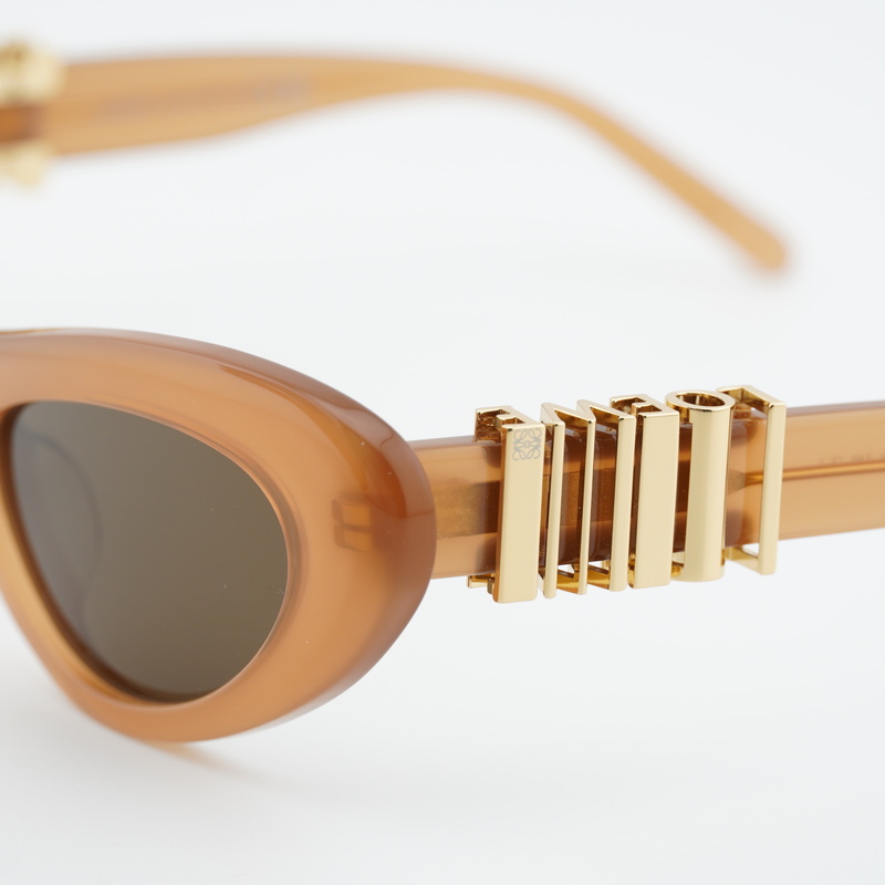Loewe LW40156U Cat Eye Sunglasses