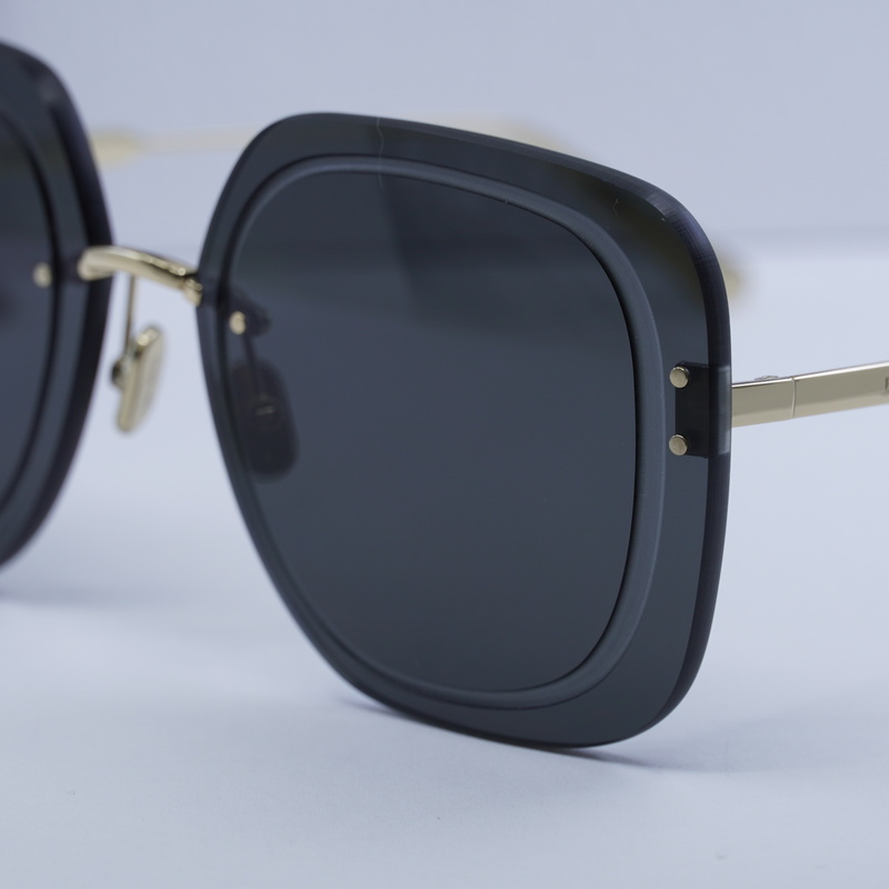 Dior ULTRADIORSU Square Sunglasses