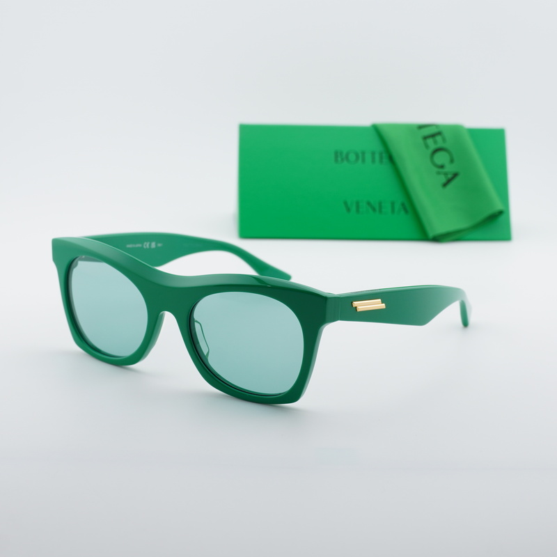 Bottega Veneta BV1061S Rectangle Sunglasses