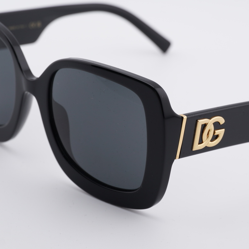 Dolce & Gabbana DG4513 Square Sunglasses