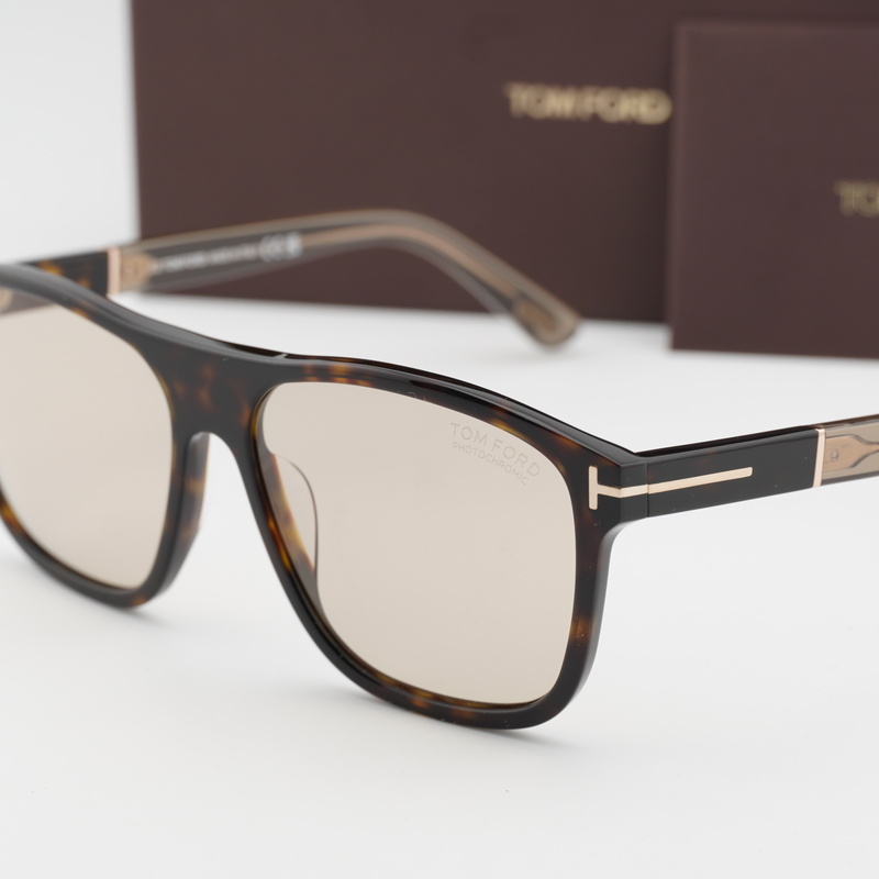 Tom Ford FT1081 Square Sunglasses