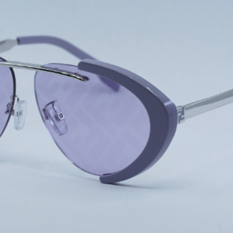 Fendi FE40042U Geometric Sunglasses