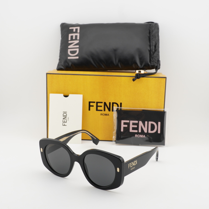 Fendi FE40137I Square Sunglasses