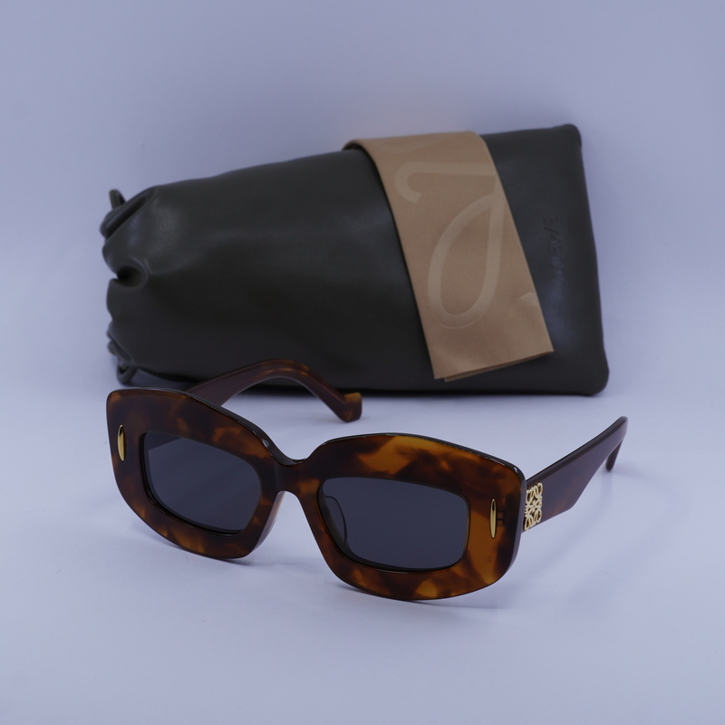 Loewe LW40114F Rectangle Sunglasses
