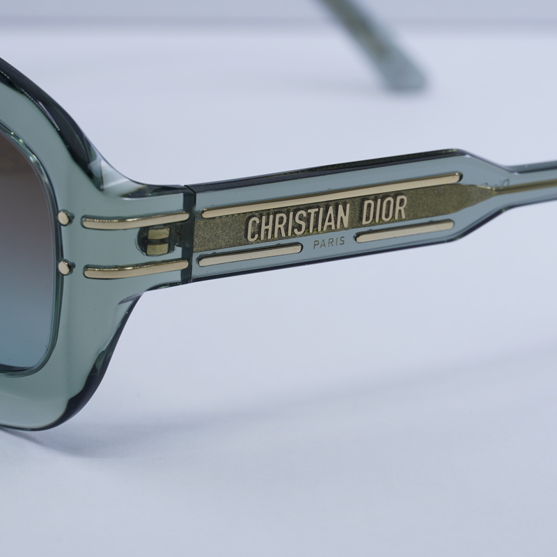 Dior DIORSIGNATUREM1U Aviator Sunglasses