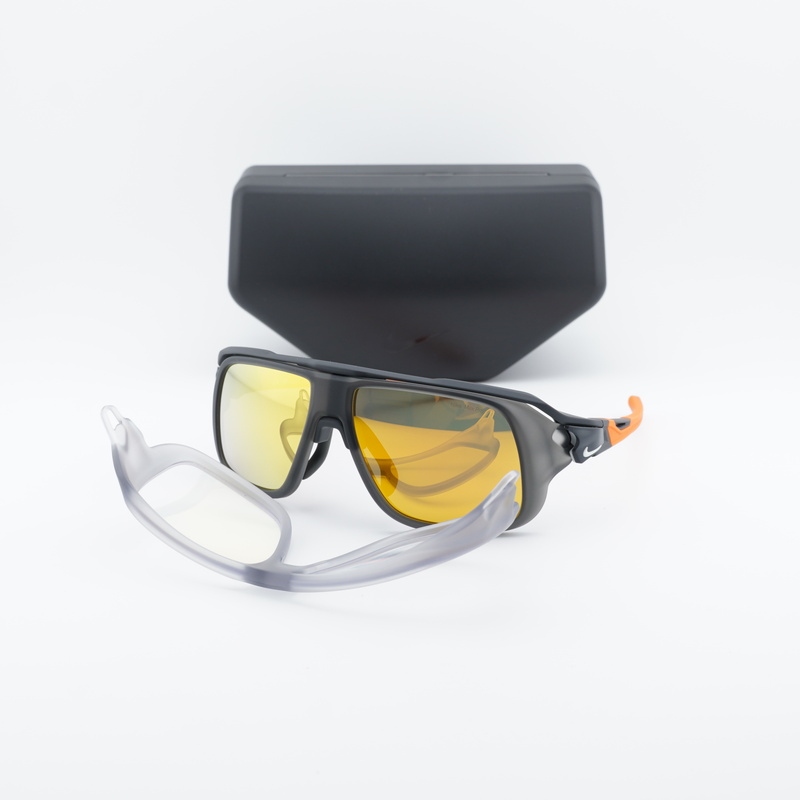 Nike FLYFREESOAREV24001 Square Sunglasses