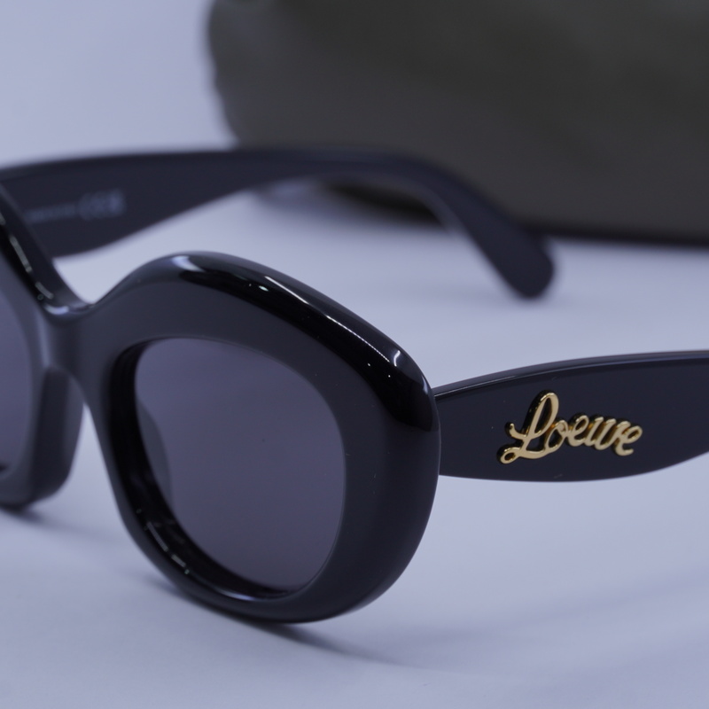 Loewe LW40153I Cat Eye Sunglasses