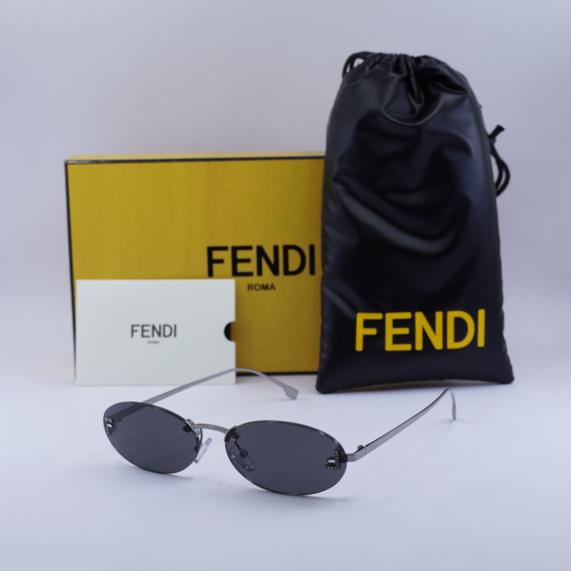 Fendi FE4075US Oval Sunglasses