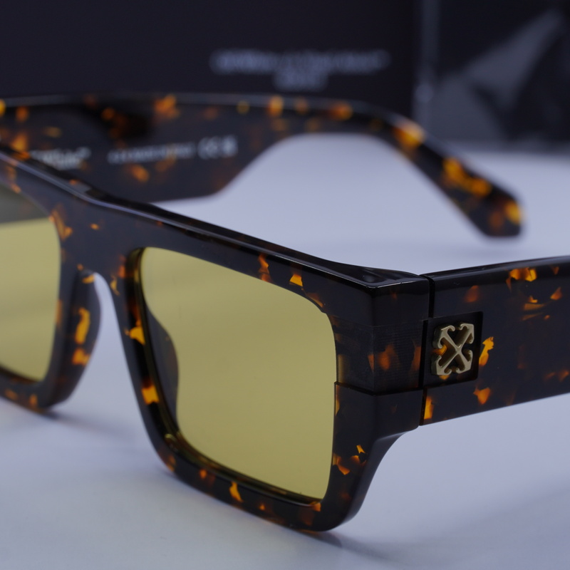 Off-White OERI149CHESTER Square Sunglasses