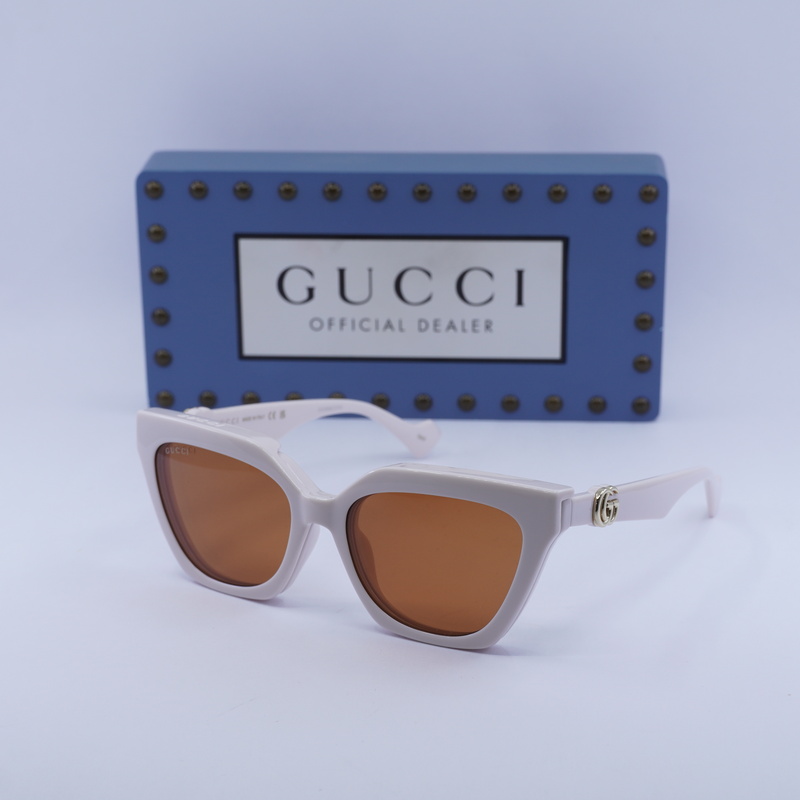Gucci GG1542S Cat Eye Sunglasses