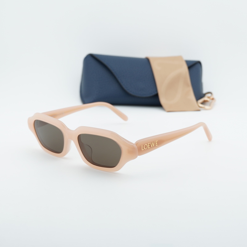 Loewe LW40157U Rectangle Sunglasses