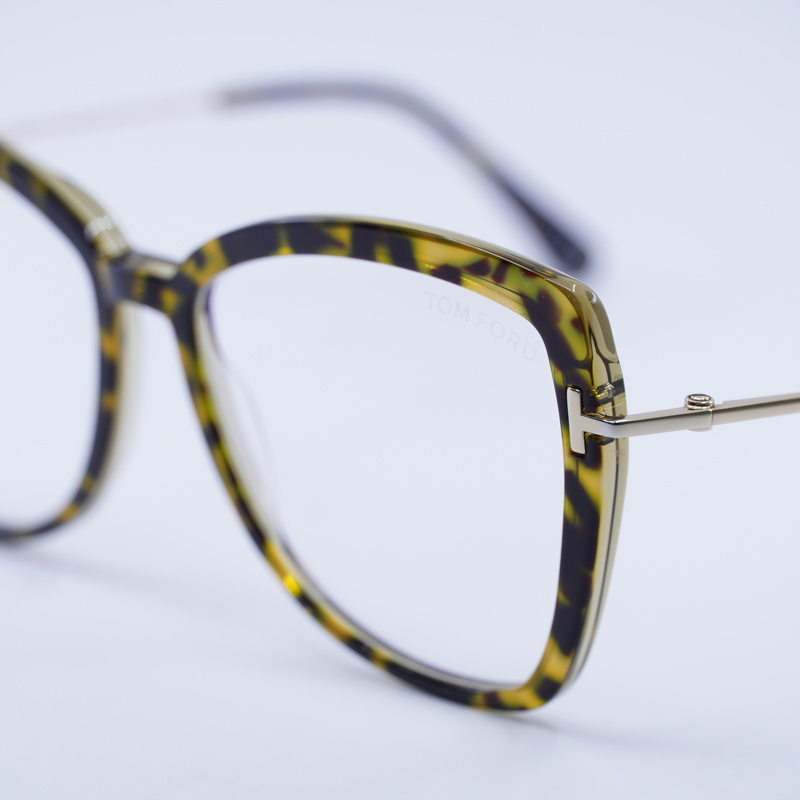 Tom Ford FT5882-B Butterfly Eyeglasses