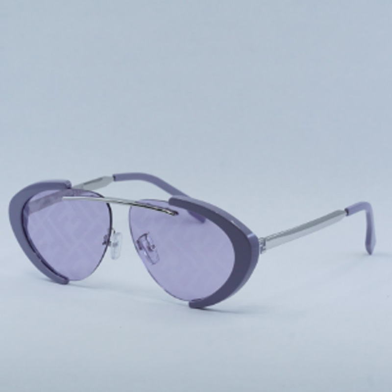 Fendi FE40042U Geometric Sunglasses