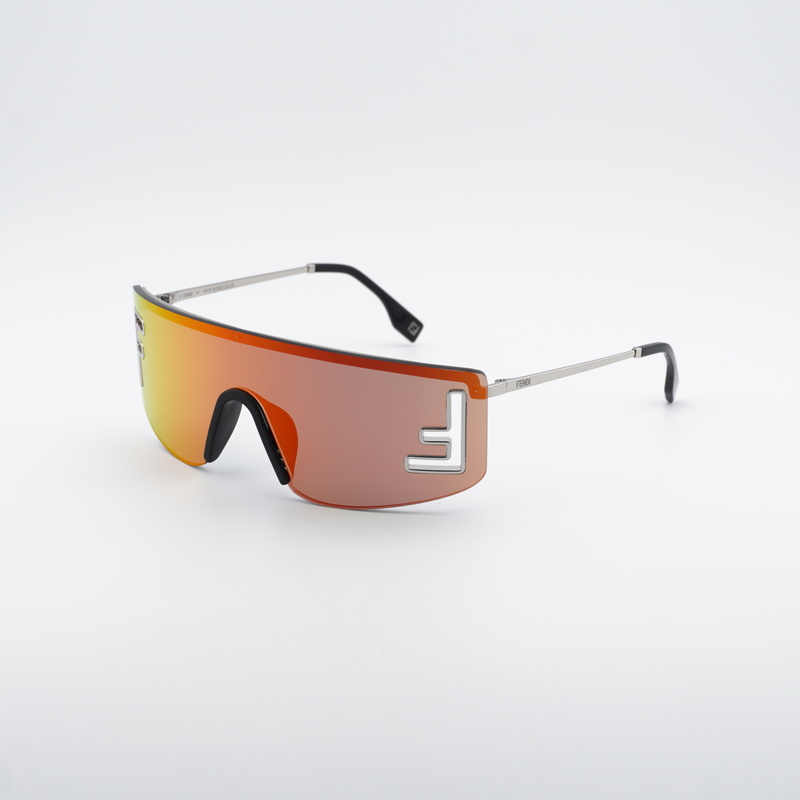 Fendi FE40168U Square Sunglasses