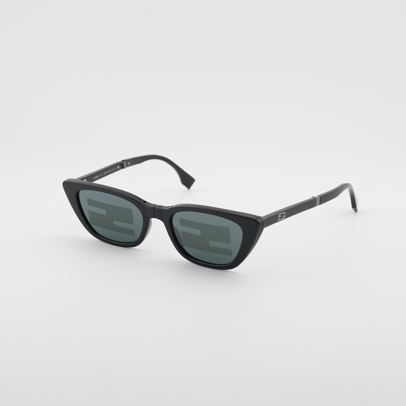 Fendi FE40089I Cat Eye Sunglasses