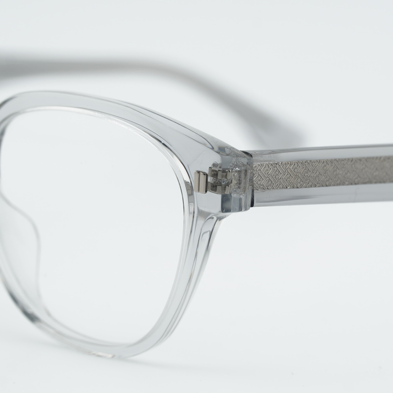 Fendi FE50029I Round Eyeglasses