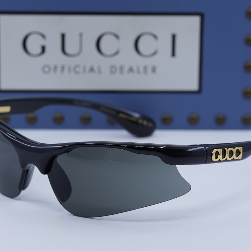 Gucci GG1774S Geometric Sunglasses