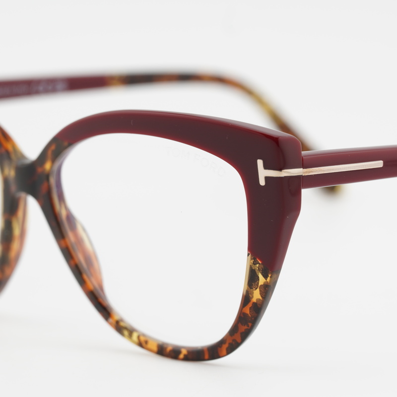Tom Ford FT5673-B Cat Eye Eyeglasses