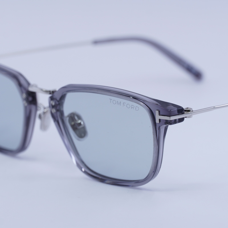 Tom Ford FT1042-D Square Sunglasses