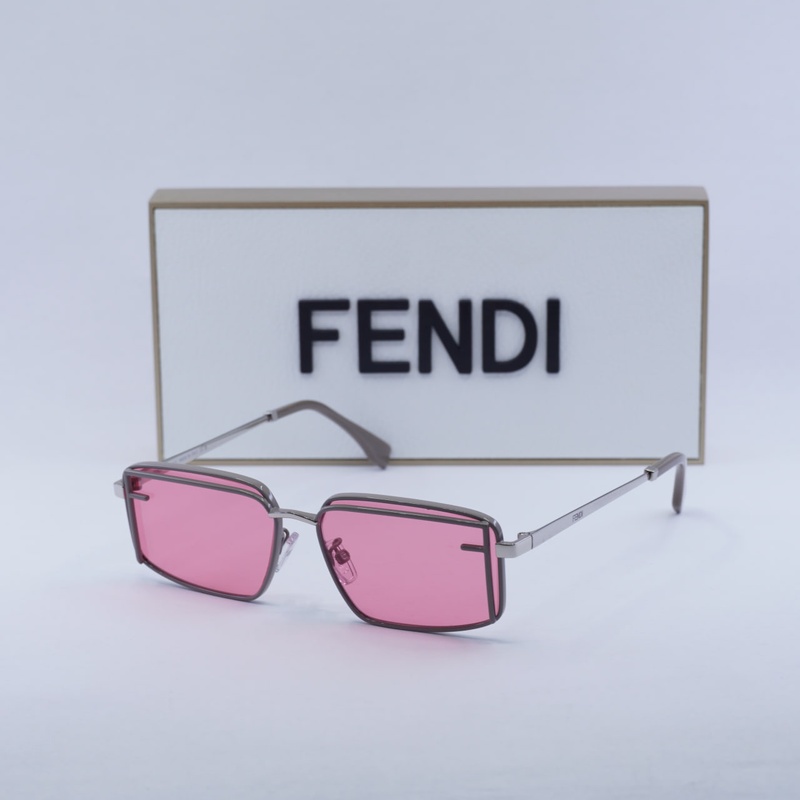 Fendi FE40102U Square Sunglasses