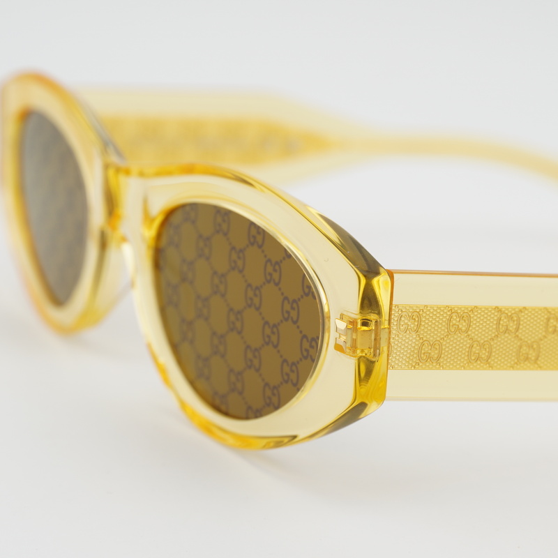 Gucci GG2065S Cat Eye Sunglasses