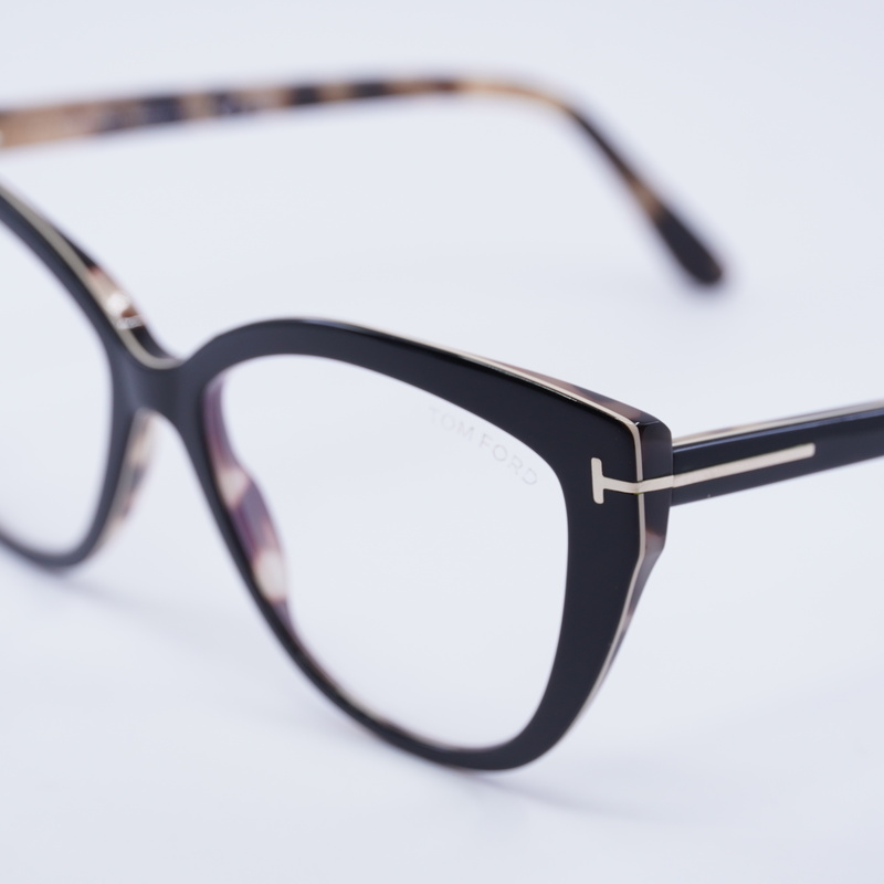 Tom Ford FT5673-B Cat Eye Eyeglasses