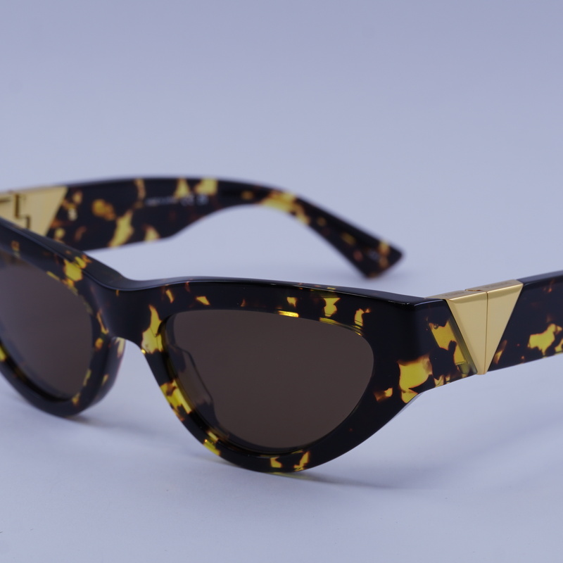 Bottega Veneta BV1176S Cat Eye Sunglasses
