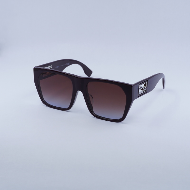 Fendi FE40124F Square Sunglasses