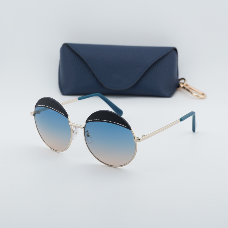 Loewe LW40007U Round Sunglasses