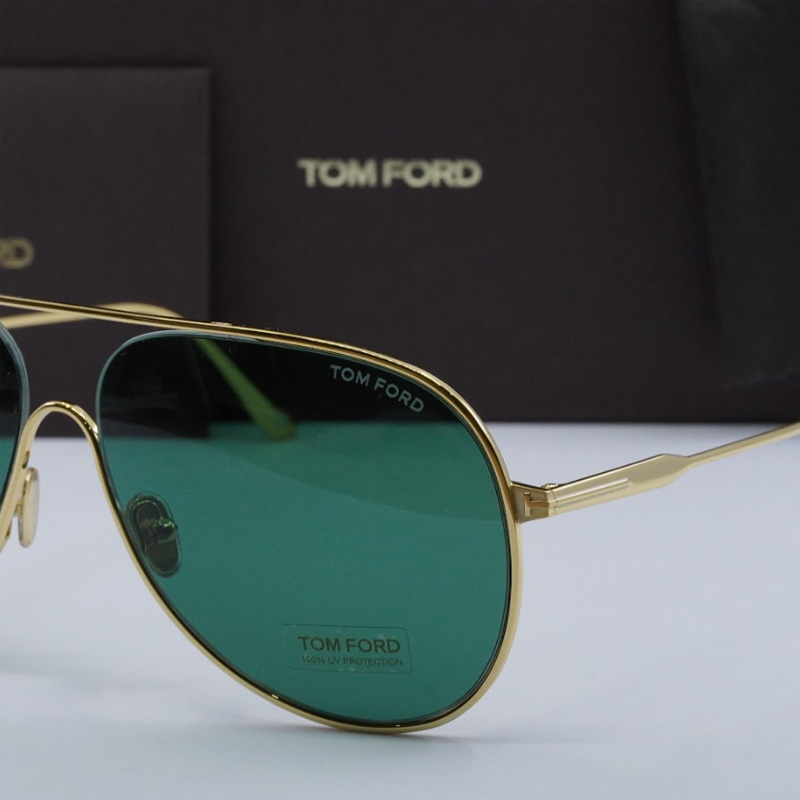 Tom Ford FT0824 Aviator Sunglasses