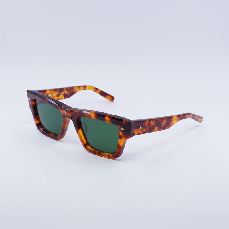 Valentino VLS-106 Square Sunglasses
