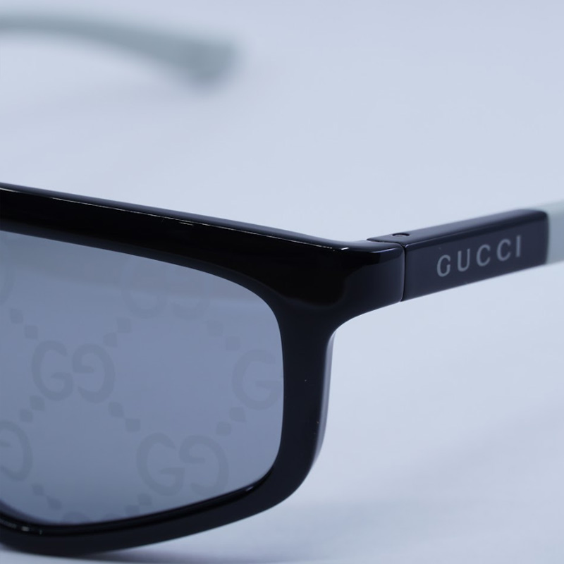 Gucci GG1736S Shield Sunglasses