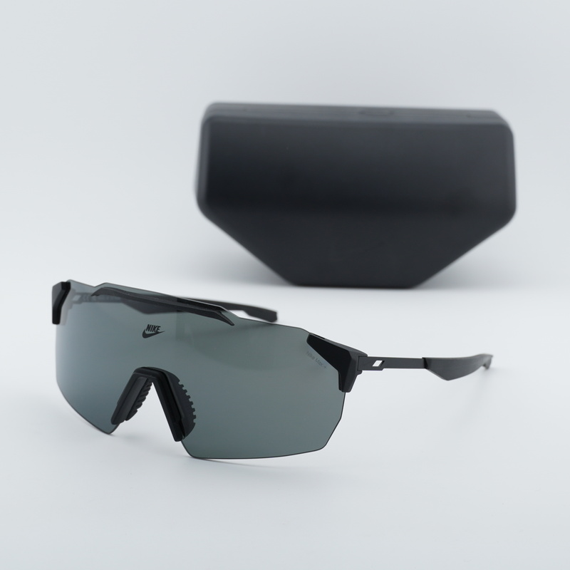 Nike NIKELIMITLESSSHIELDPNIW5883X Shield Sunglasses