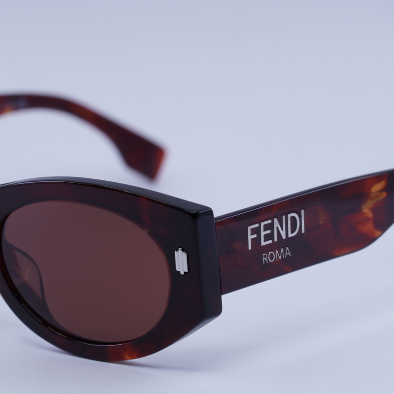 Fendi FE40125F Oval Sunglasses